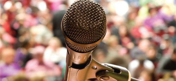 Close up picture of a microphone